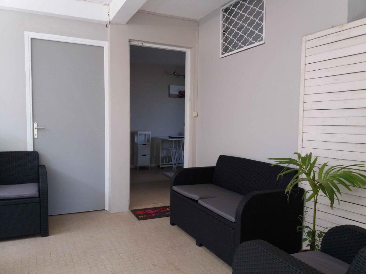 Agreable F2, Jardin, Garage, Fibre, Clim Ch Fort-de-France Exterior foto